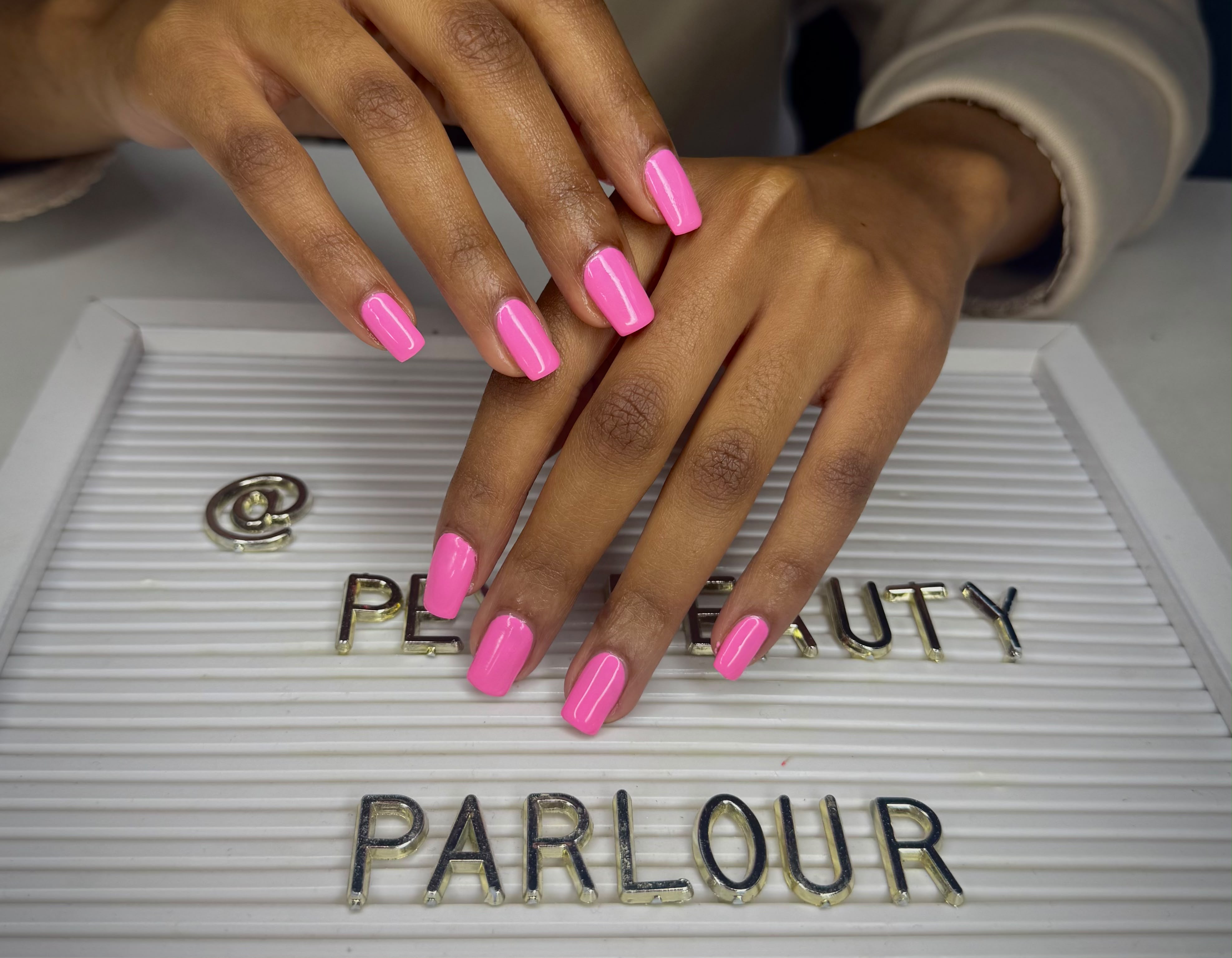 Bright pink gel nail set